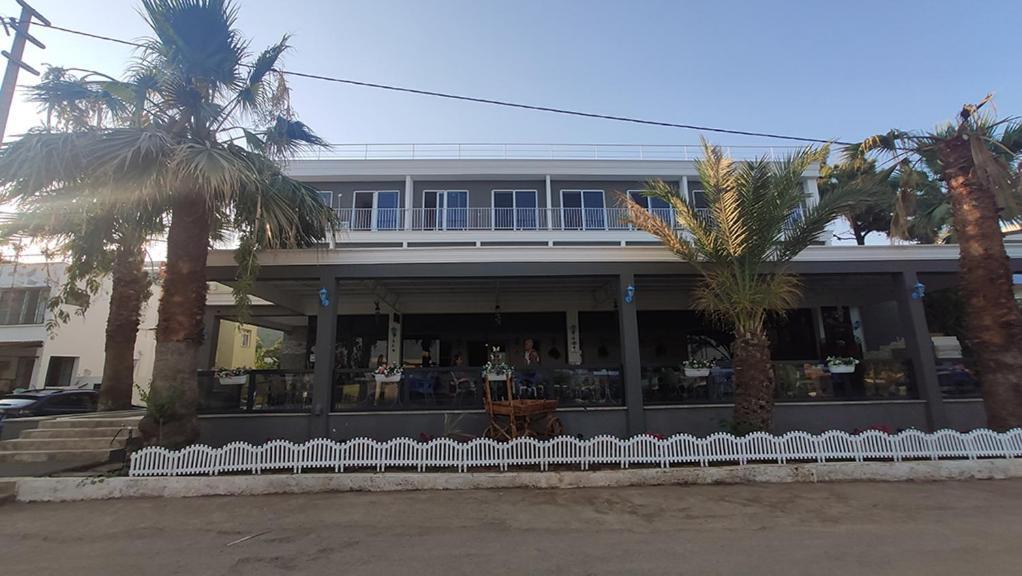 Kupala Beach Hotel Buyukeceli Exterior photo